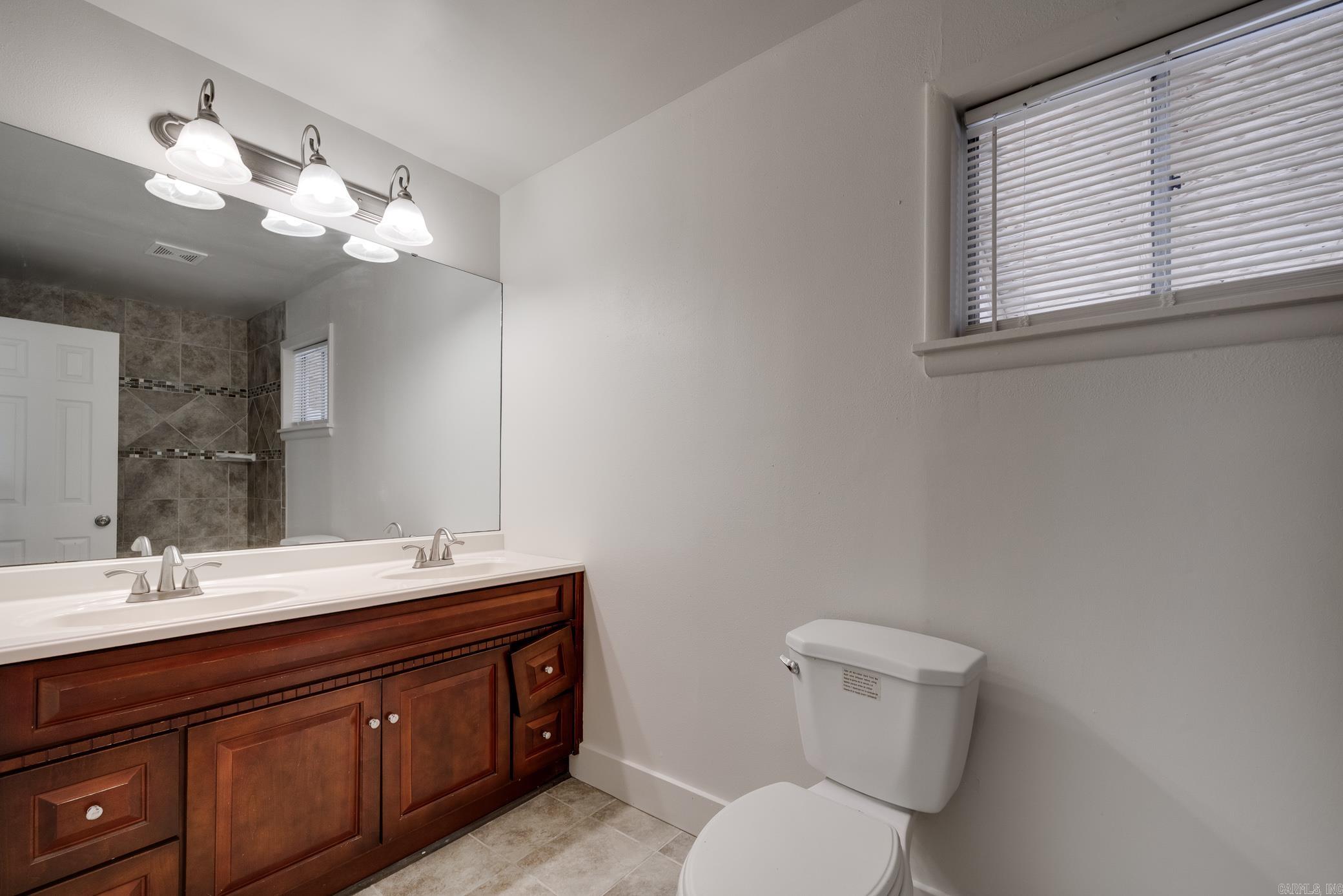 922 W Kiehl  Sherwood, AR