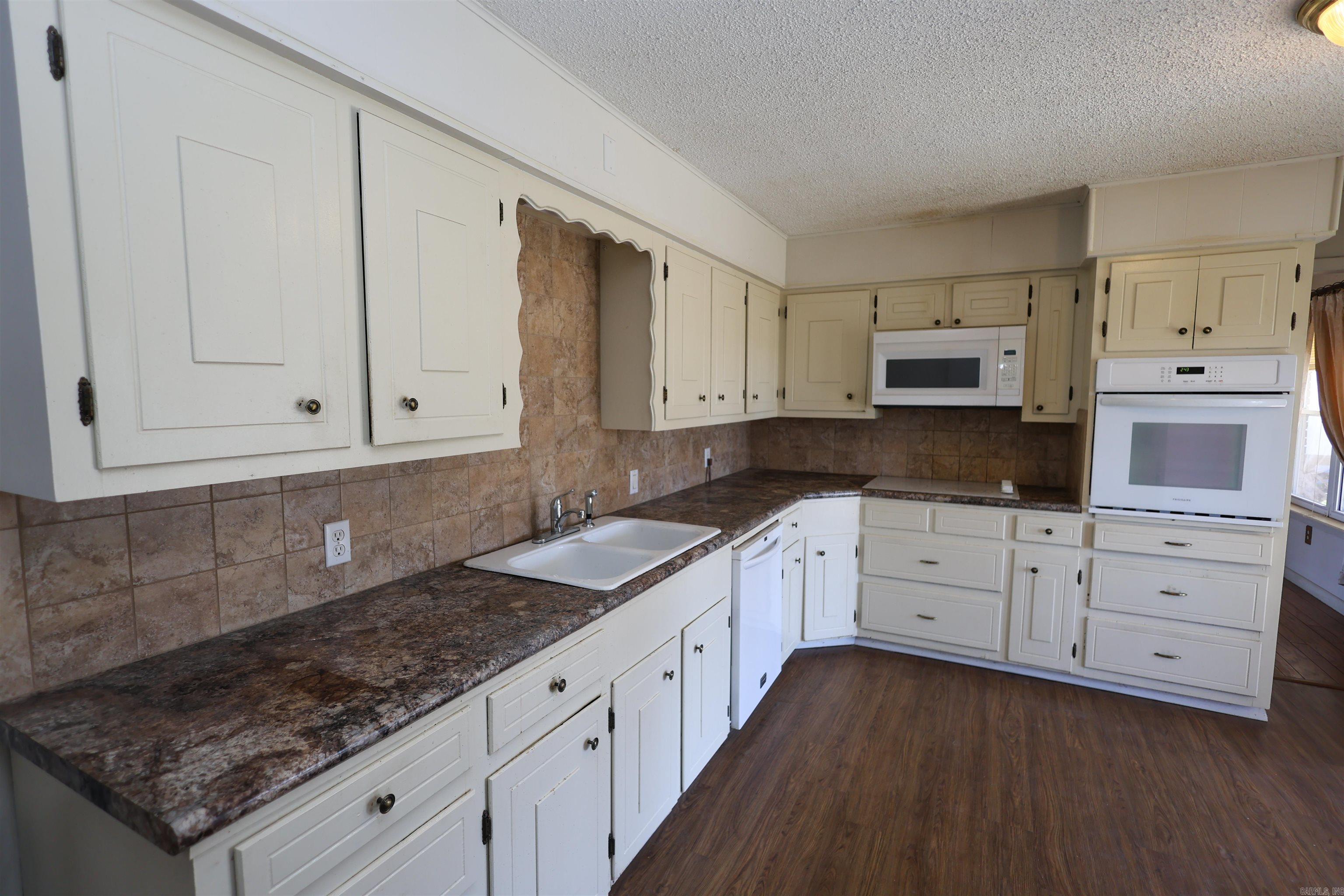 51 Baker Rd  Glenwood, AR