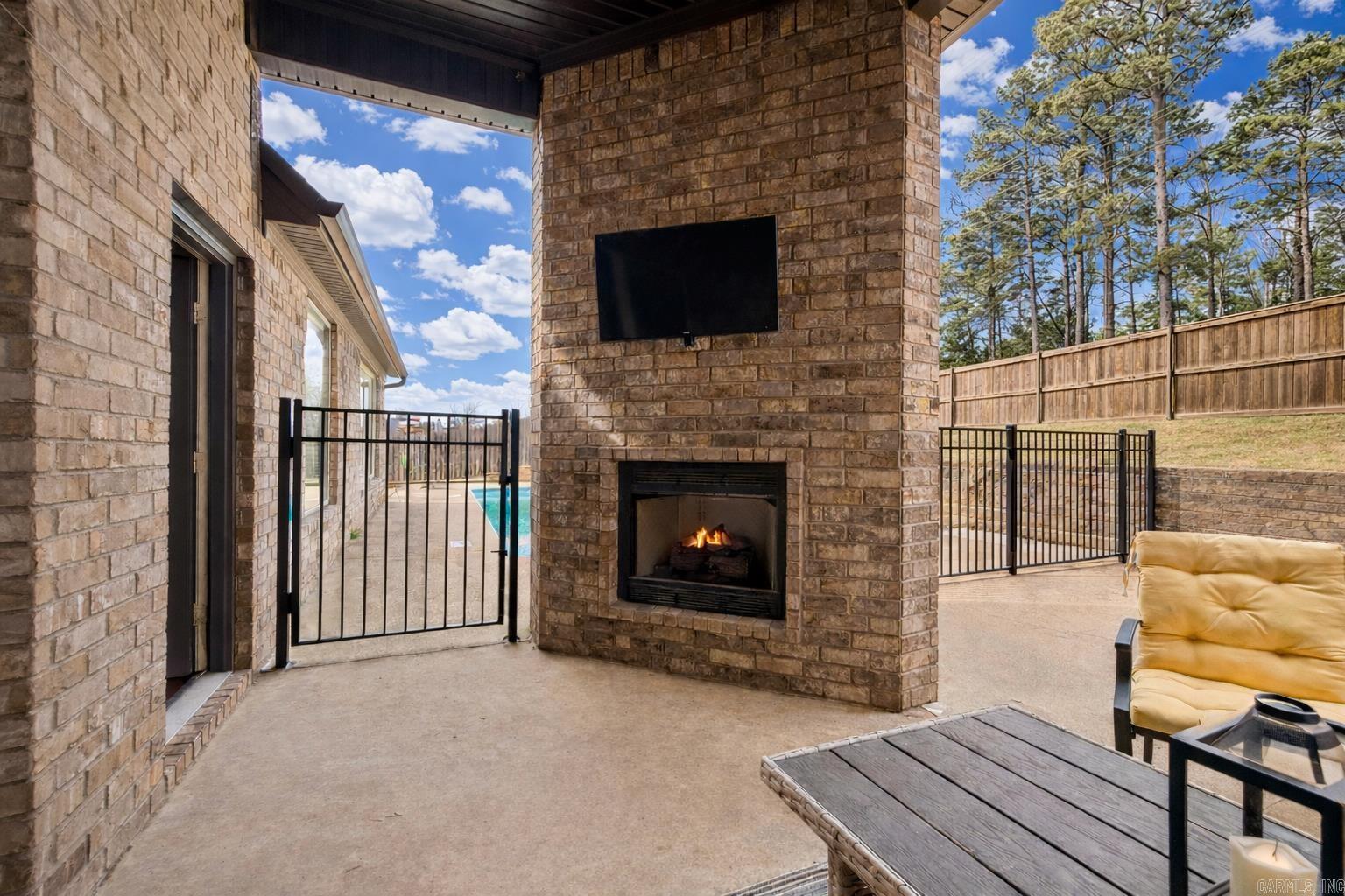 542 Scarlet Oaks Drive Benton, AR 72019