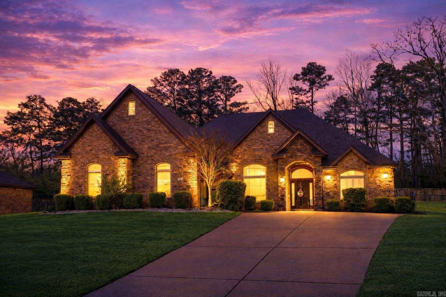 542 Scarlet Oaks Drive Benton, AR 72019