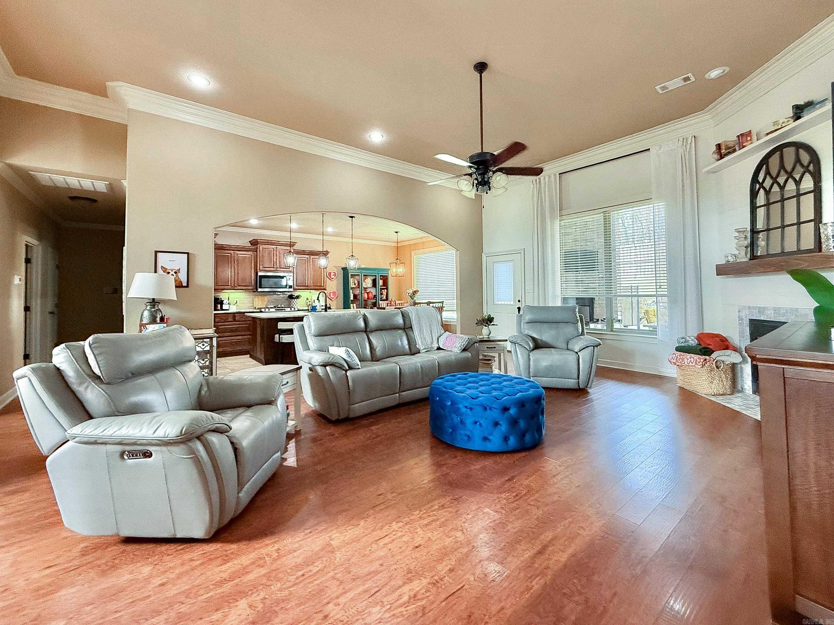 542 Scarlet Oaks Drive Benton, AR 72019