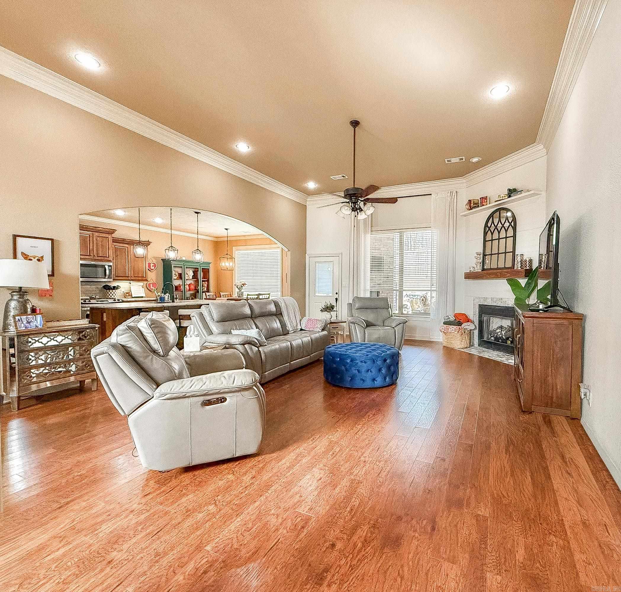 542 Scarlet Oaks Drive Benton, AR 72019