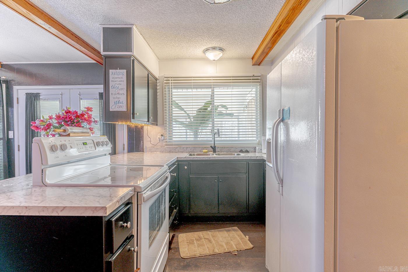 1 Nokomis Dr  Cherokee Village, AR