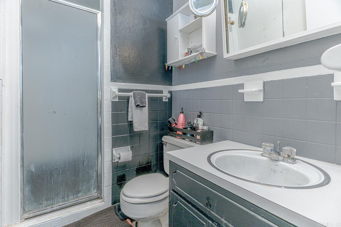 1 Nokomis Dr  Cherokee Village, AR