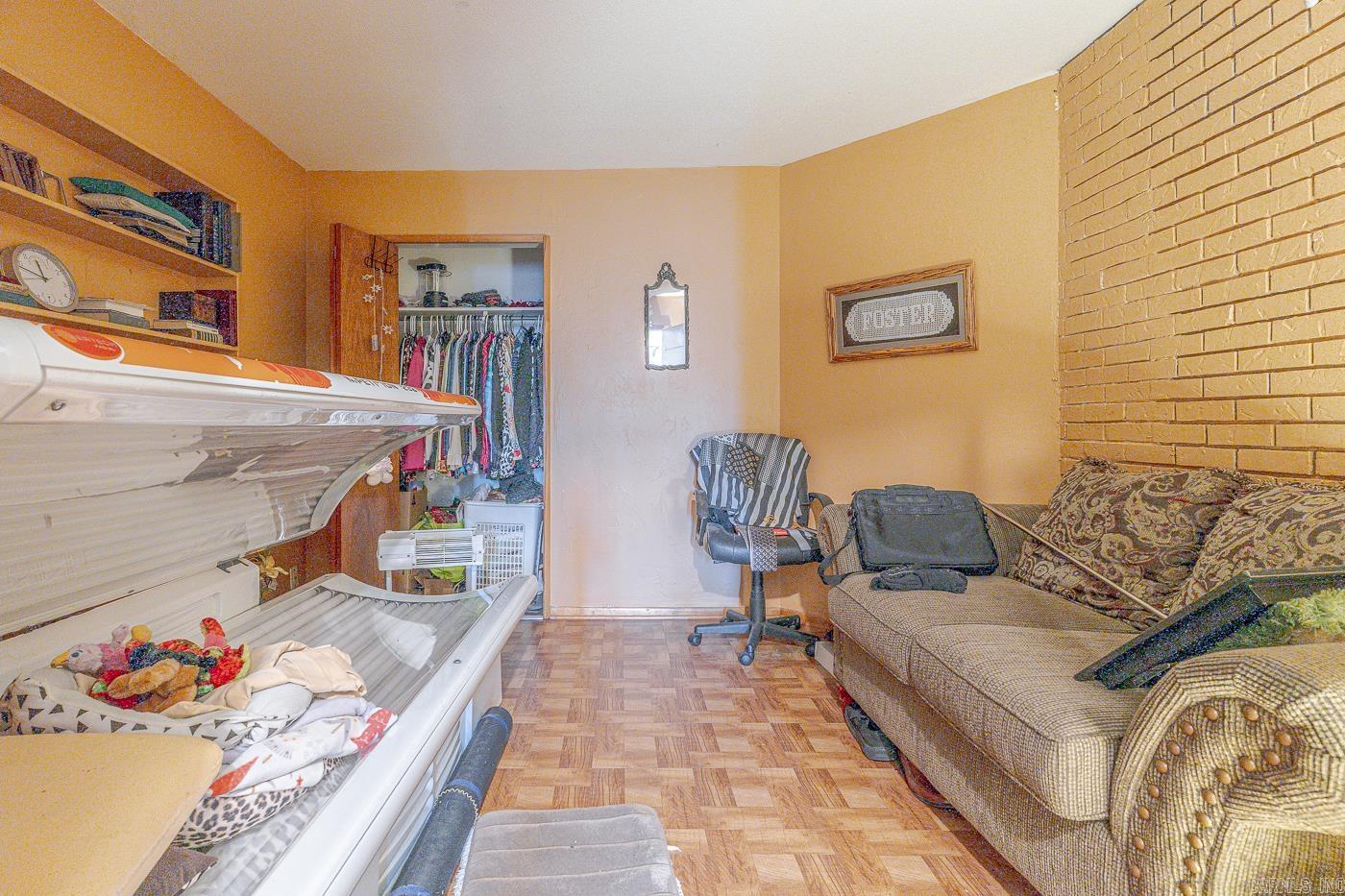 1 Nokomis Dr  Cherokee Village, AR