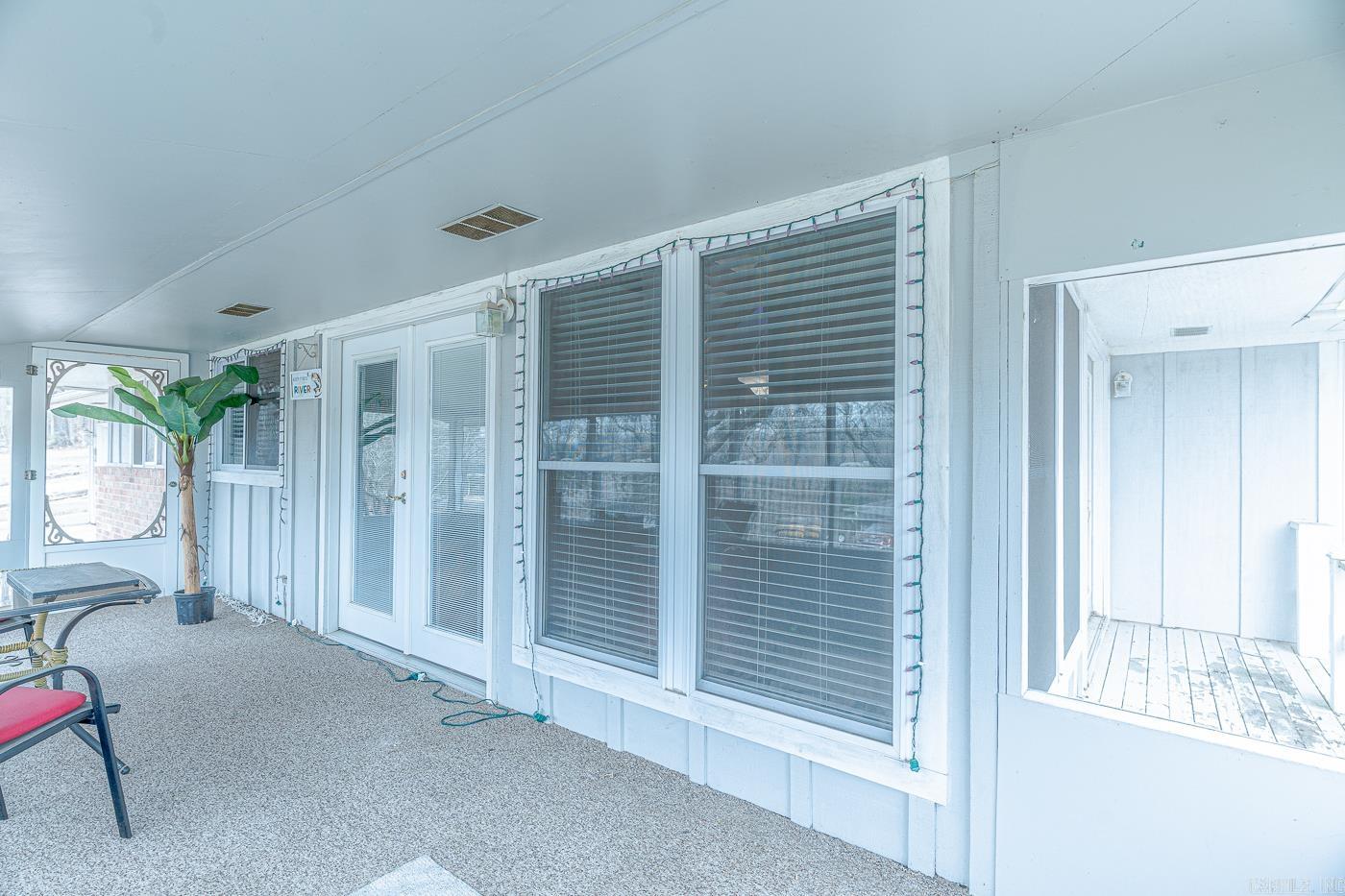 1 Nokomis Dr  Cherokee Village, AR