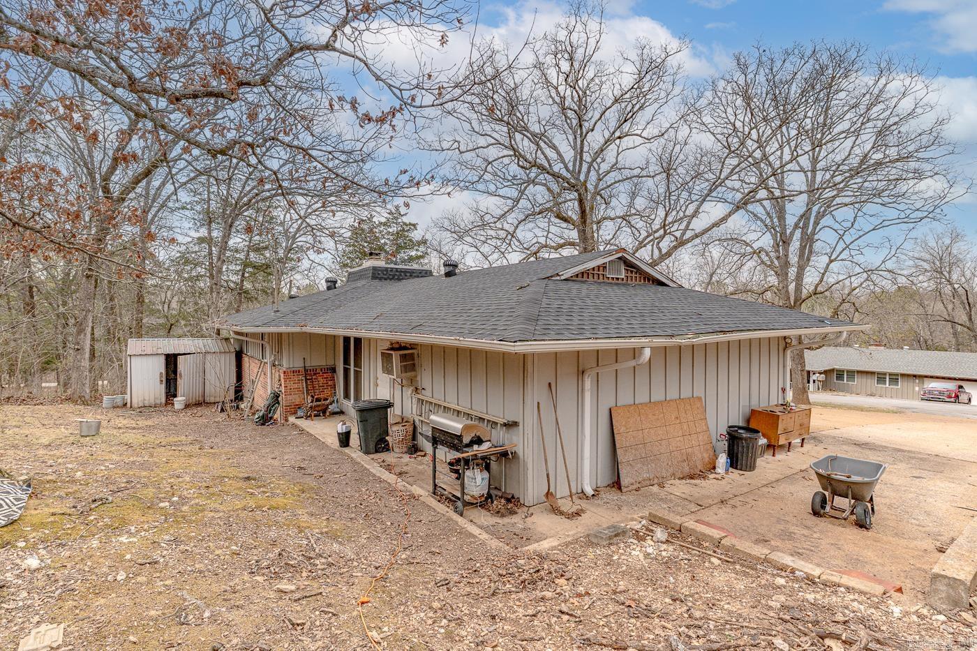 1 Nokomis Dr  Cherokee Village, AR