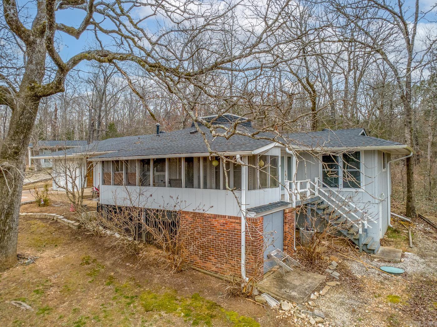 1 Nokomis Dr  Cherokee Village, AR