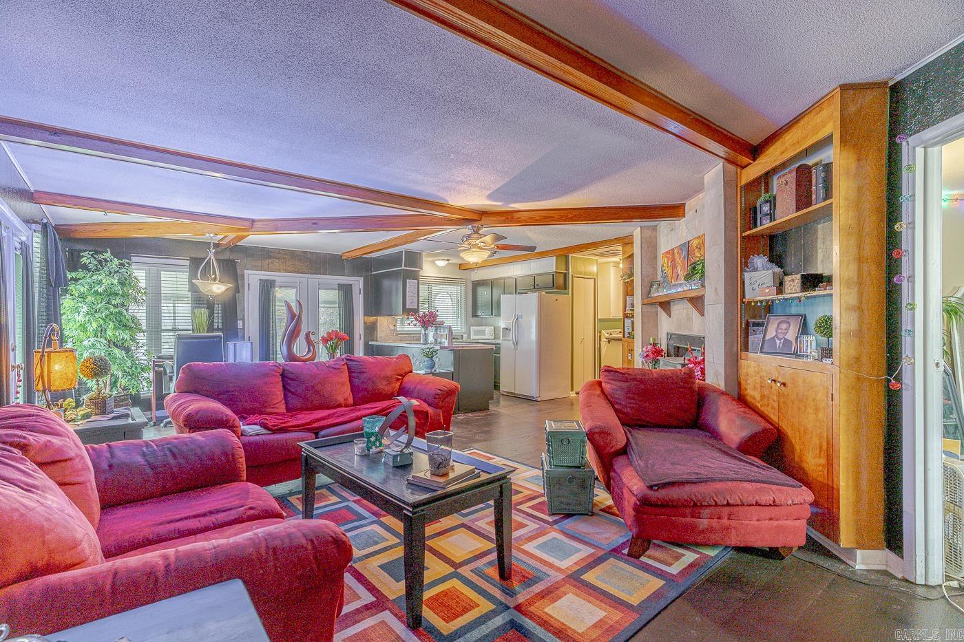 1 Nokomis Dr  Cherokee Village, AR