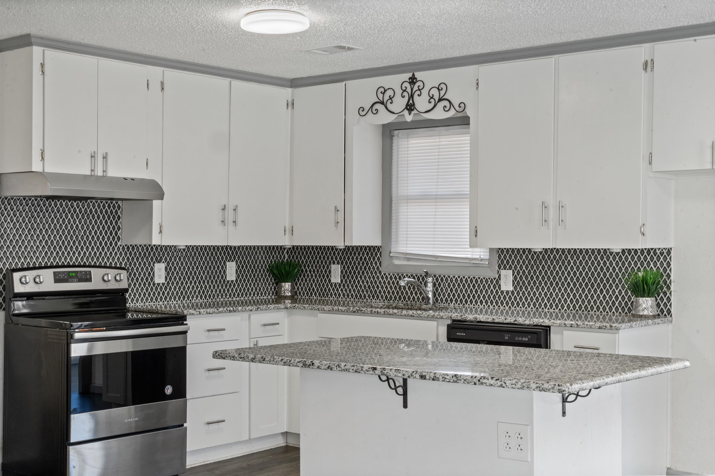 2200 Chatfield Road  Benton, AR