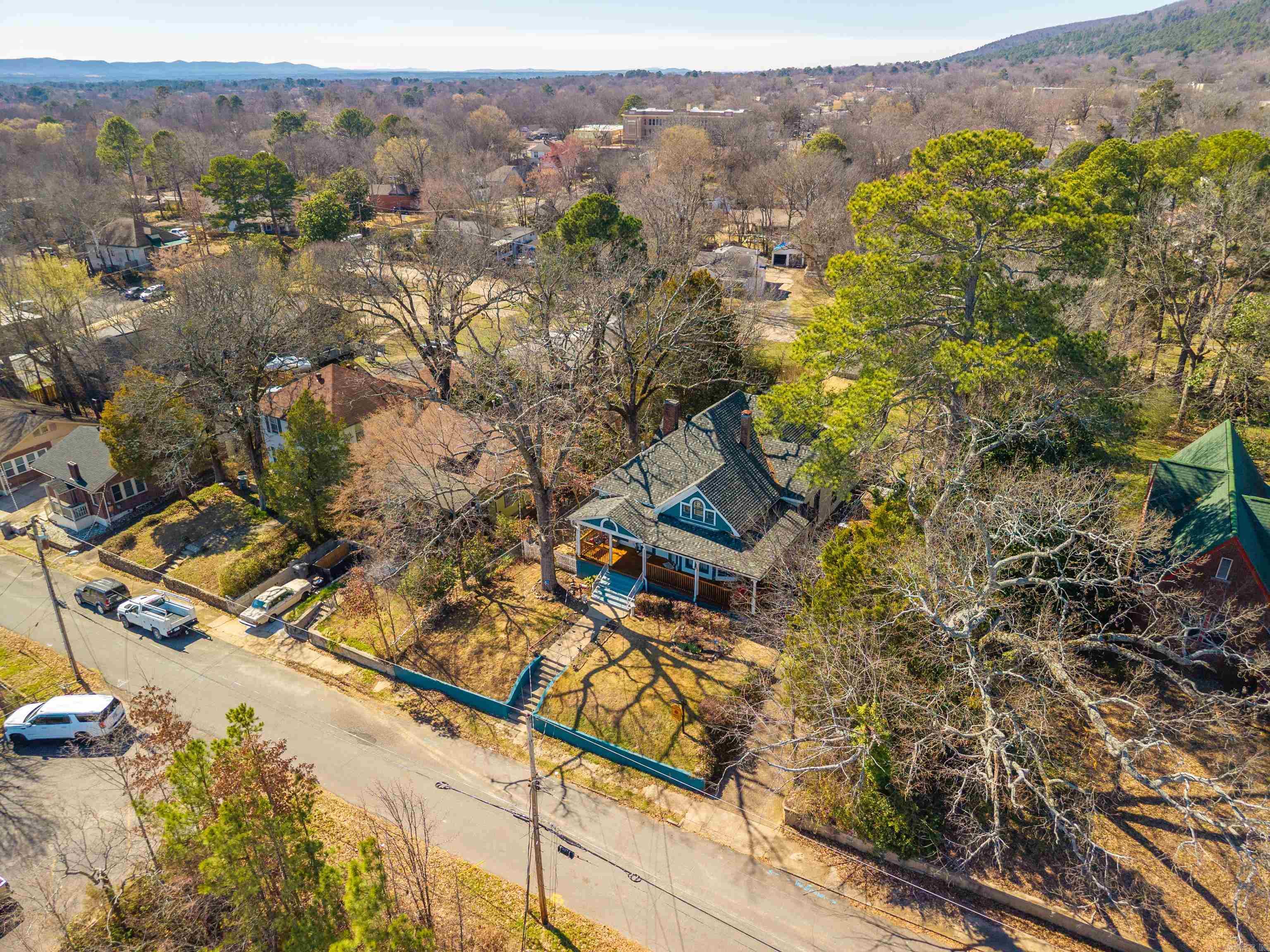 138 Parkhill  Hot Springs, AR