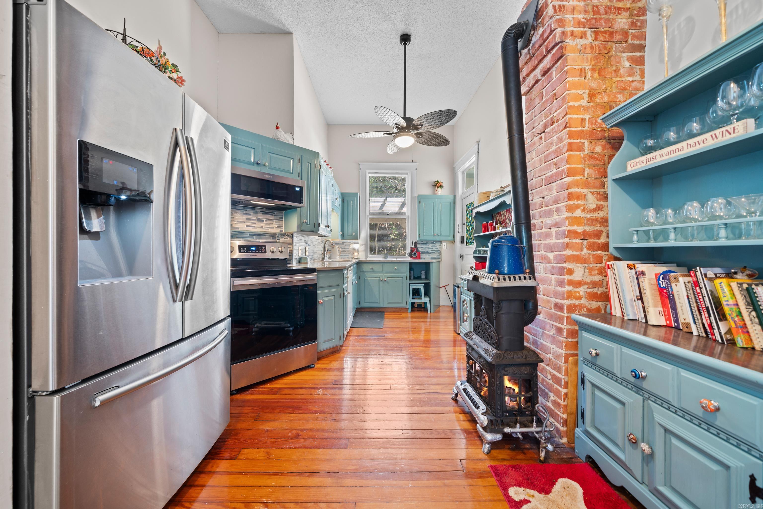 138 Parkhill  Hot Springs, AR