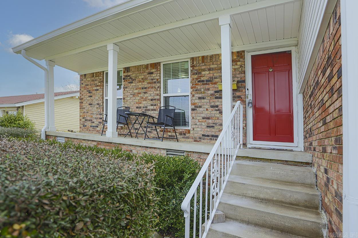 1121 Briar Creek  Little Rock, AR