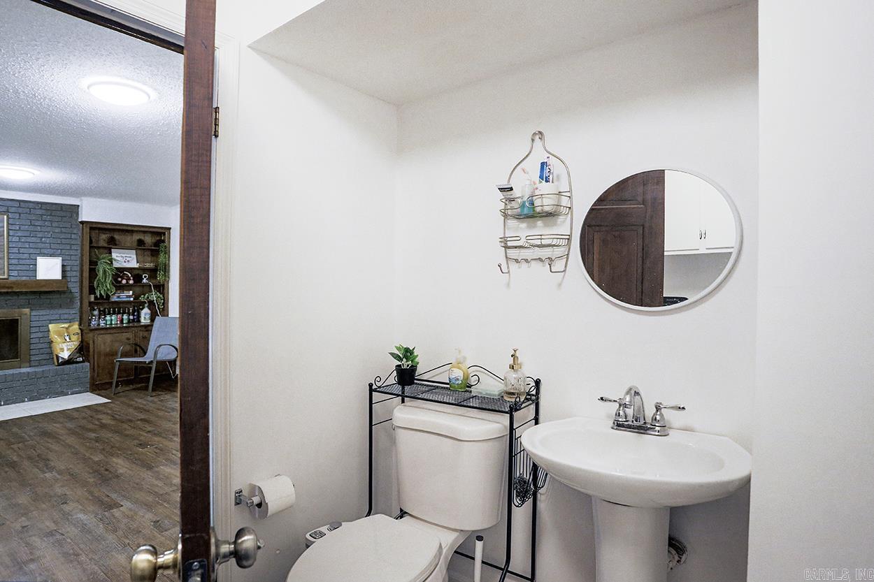 1121 Briar Creek  Little Rock, AR