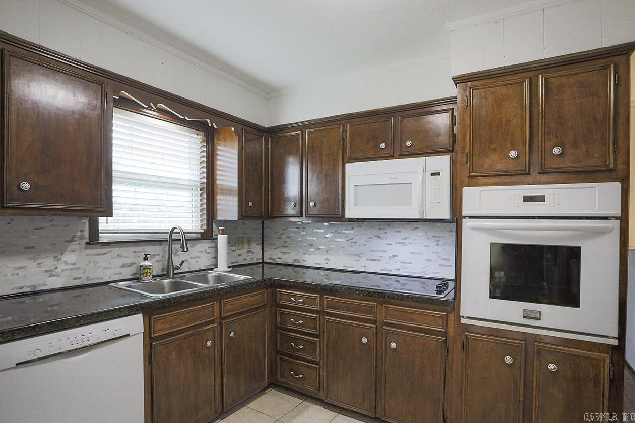 1121 Briar Creek  Little Rock, AR