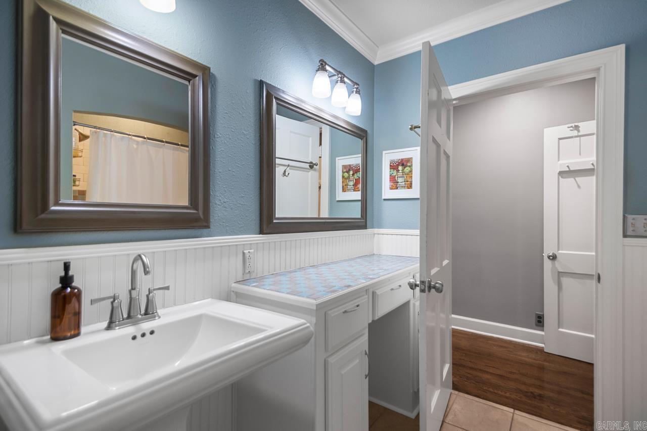 6523 Cantrell  Little Rock, AR