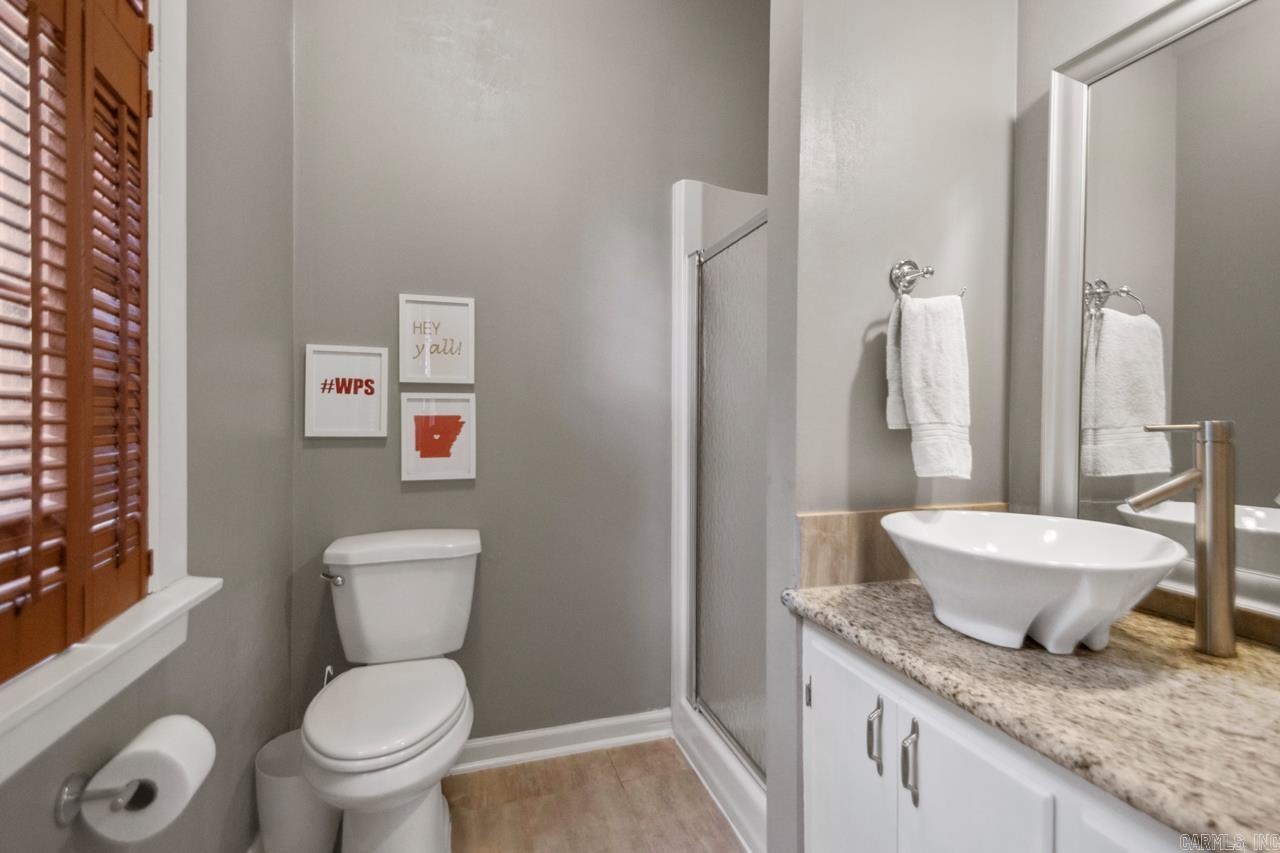 6523 Cantrell  Little Rock, AR