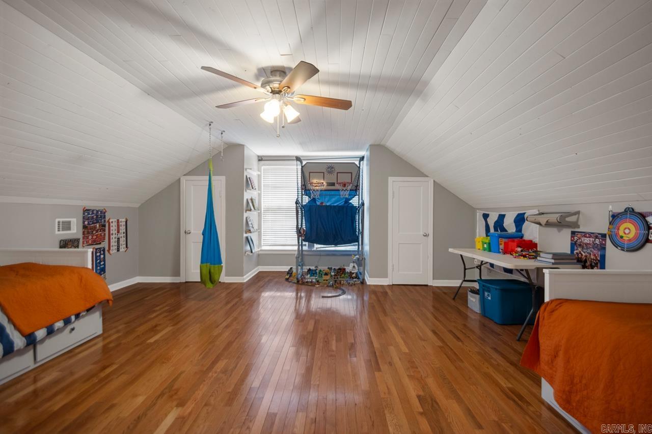 6523 Cantrell  Little Rock, AR