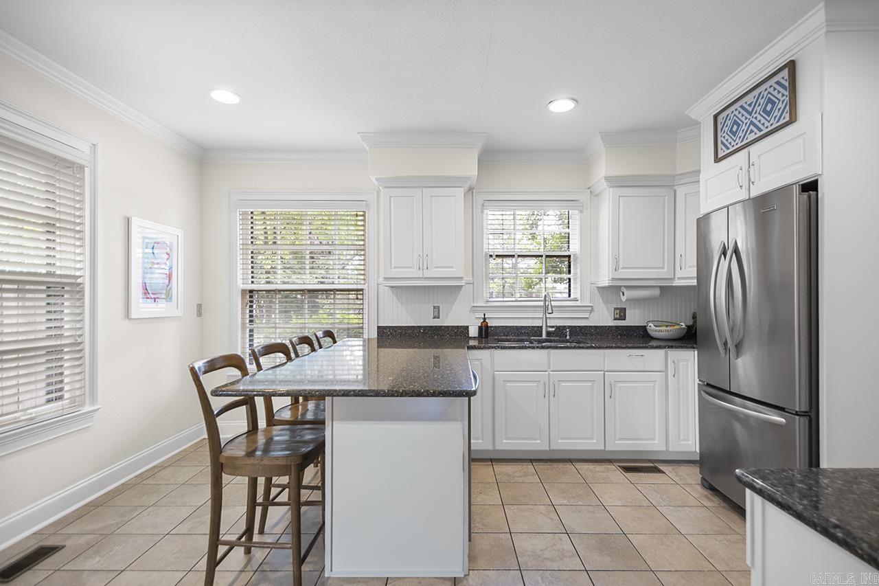 6523 Cantrell  Little Rock, AR