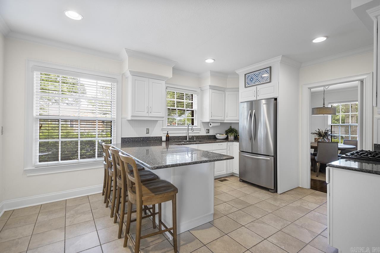 6523 Cantrell  Little Rock, AR