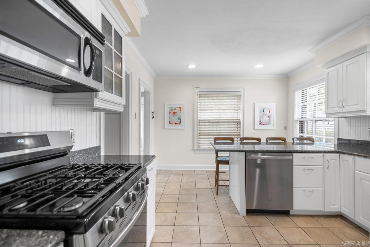 6523 Cantrell  Little Rock, AR