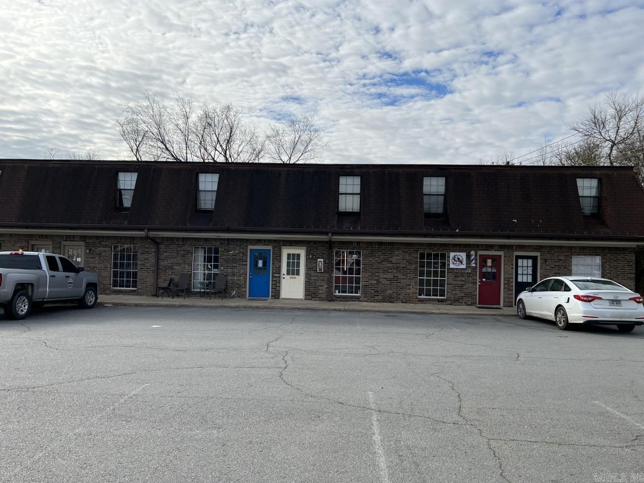 9107 Rodney Parham  Little Rock, AR