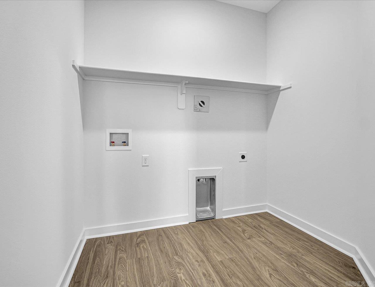 402 Lainey Drive Maumelle, AR 72113