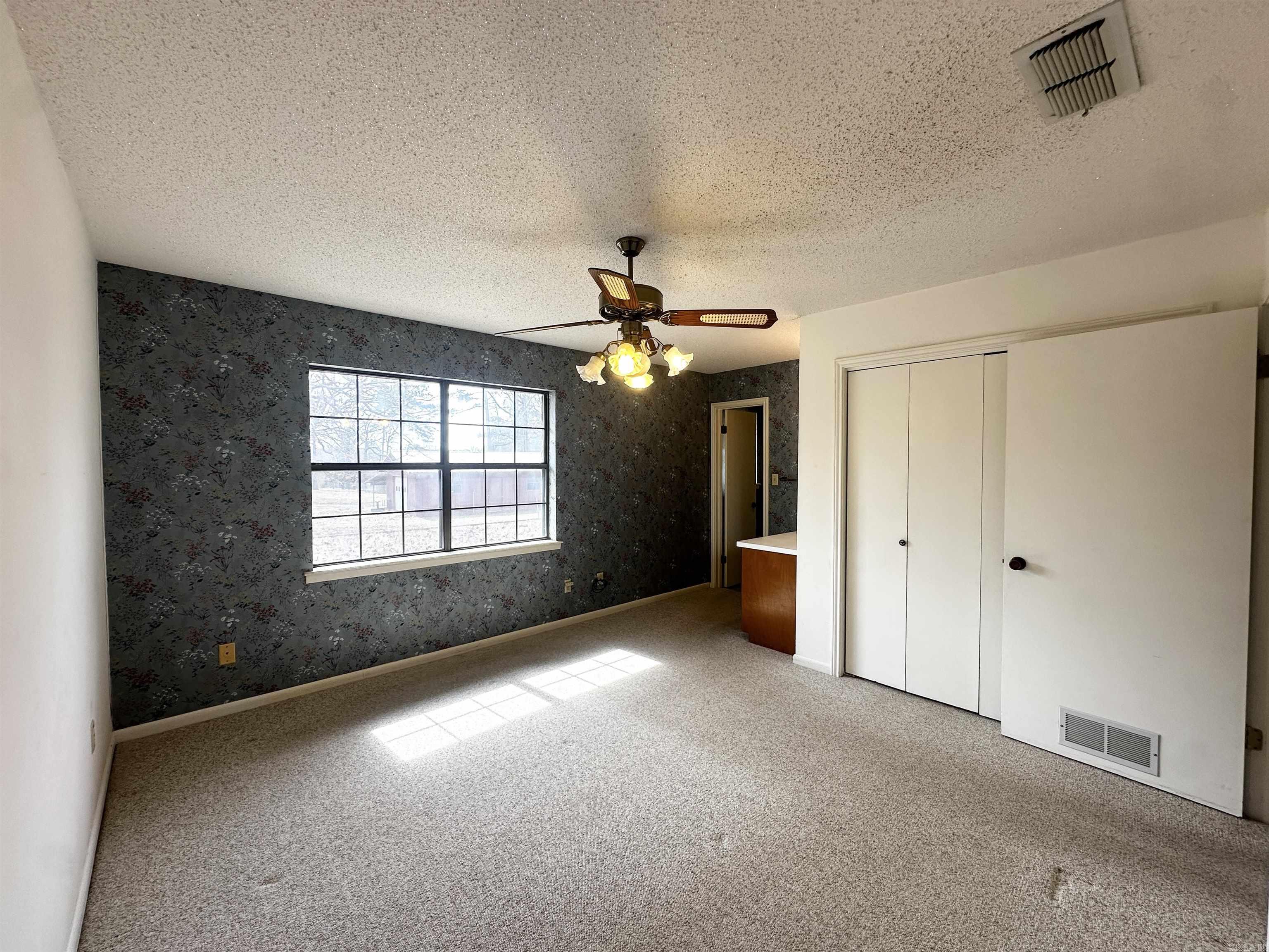 507 Oak Trail  Queen City, TX