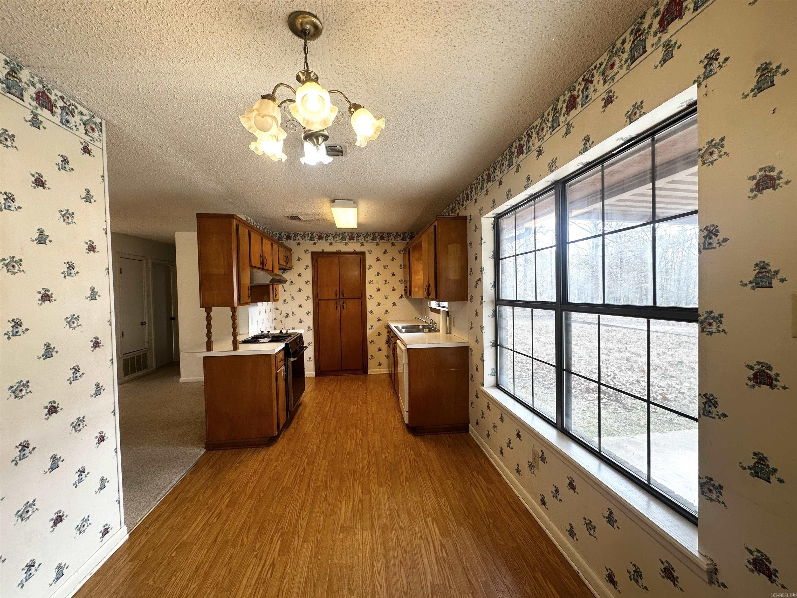 507 Oak Trail  Queen City, TX