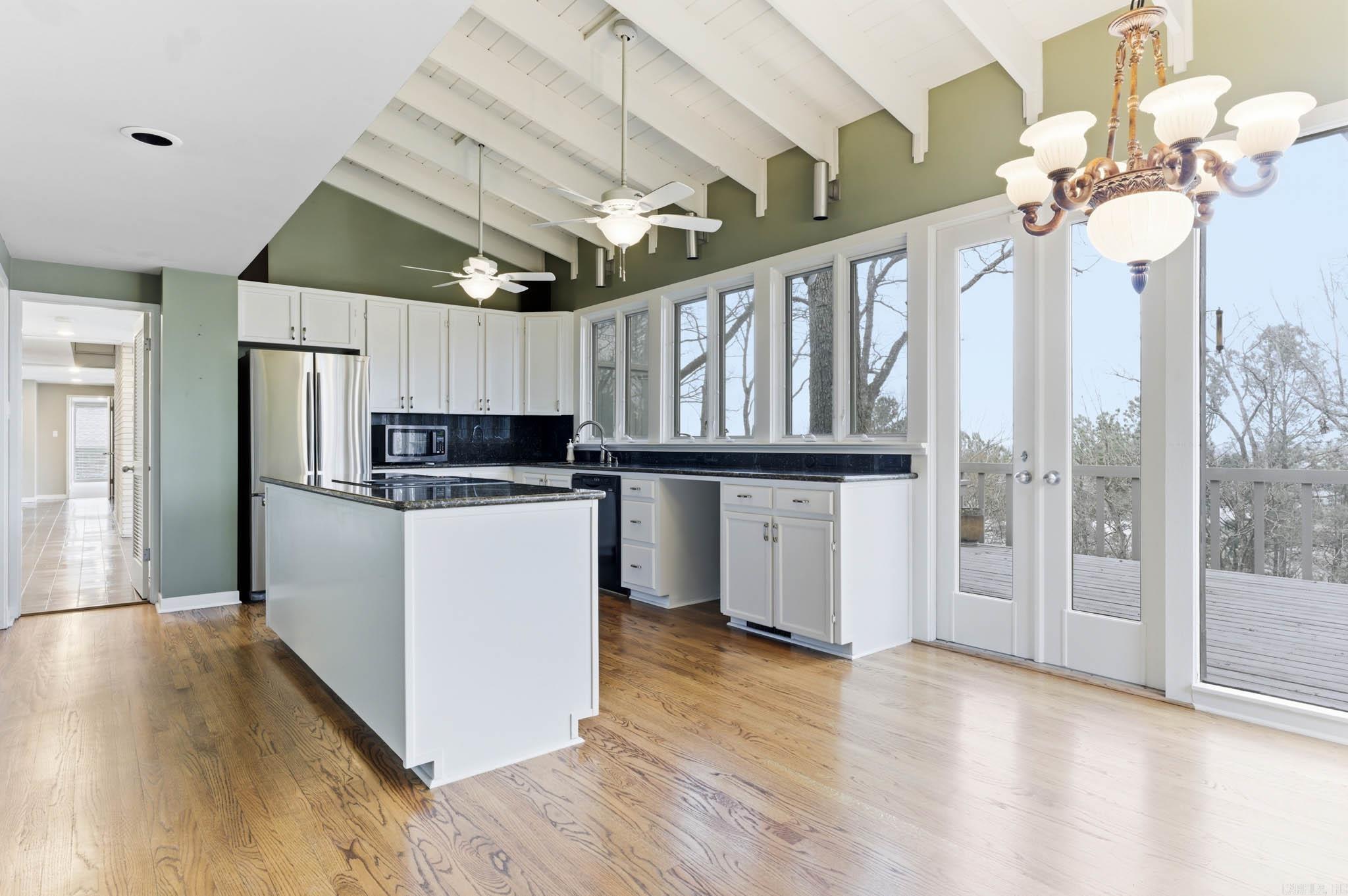 9 Timberlake  Little Rock, AR