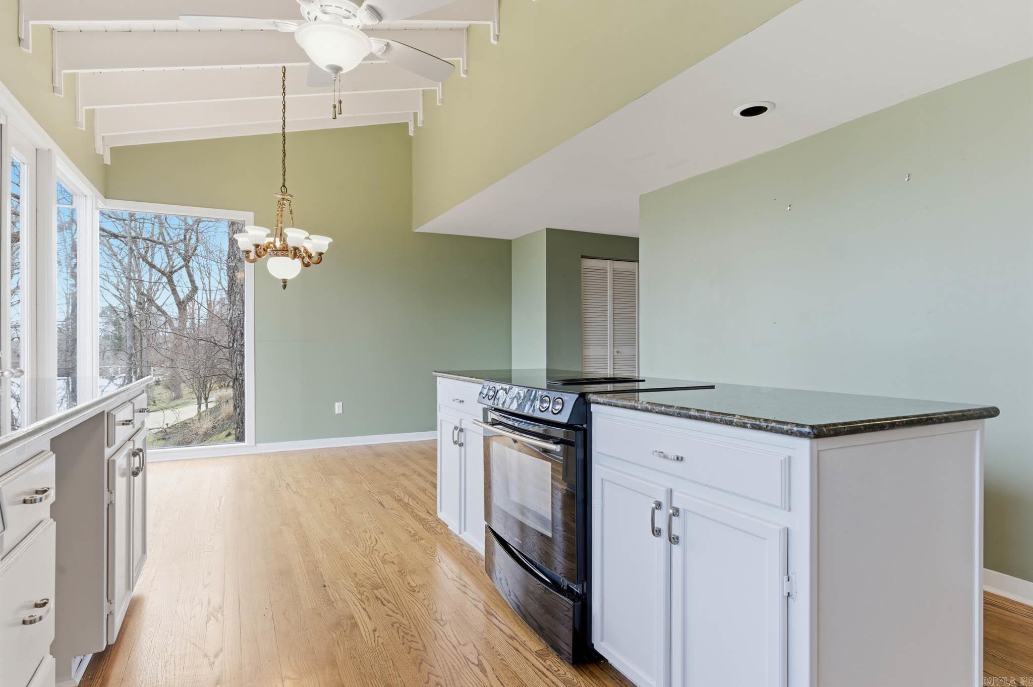 9 Timberlake  Little Rock, AR