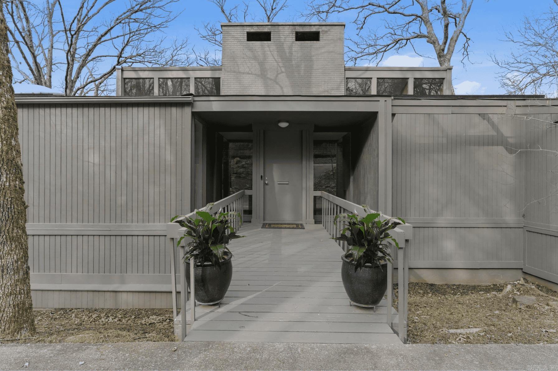 9 Timberlake  Little Rock, AR