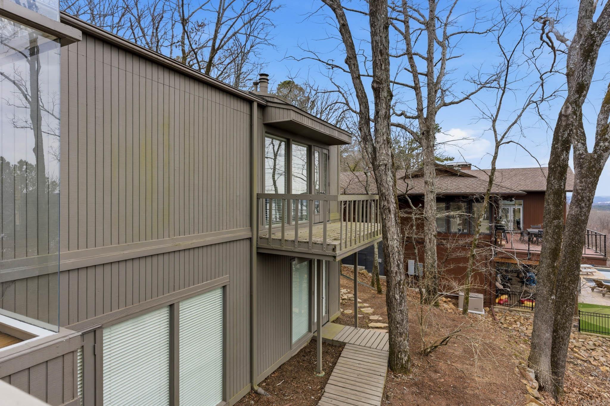 9 Timberlake  Little Rock, AR