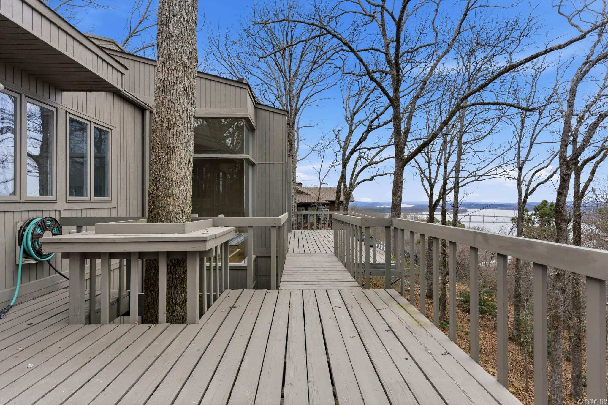 9 Timberlake  Little Rock, AR