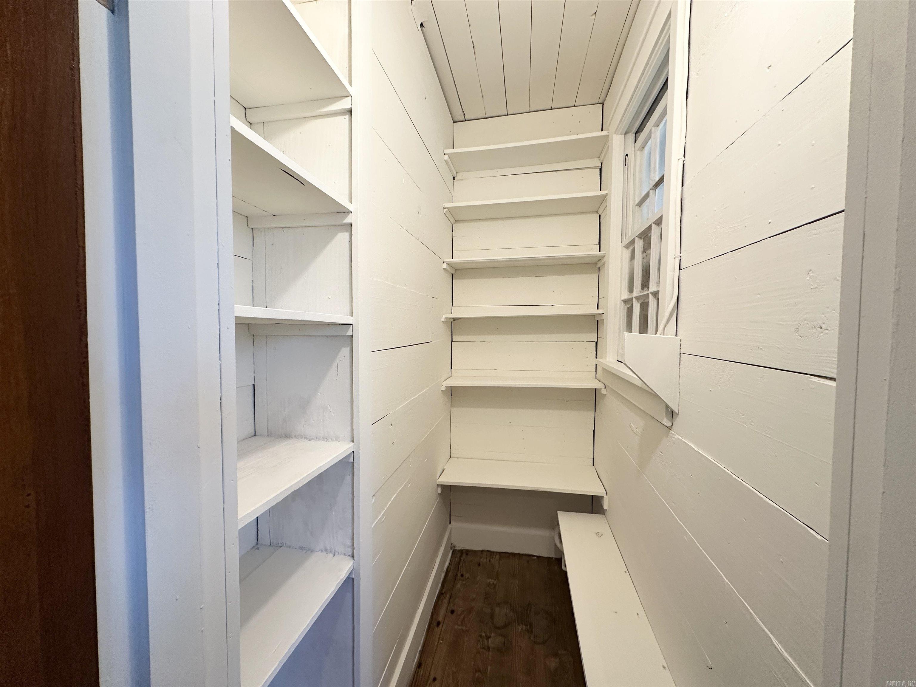 1406 E Main St.  Atlanta, TX