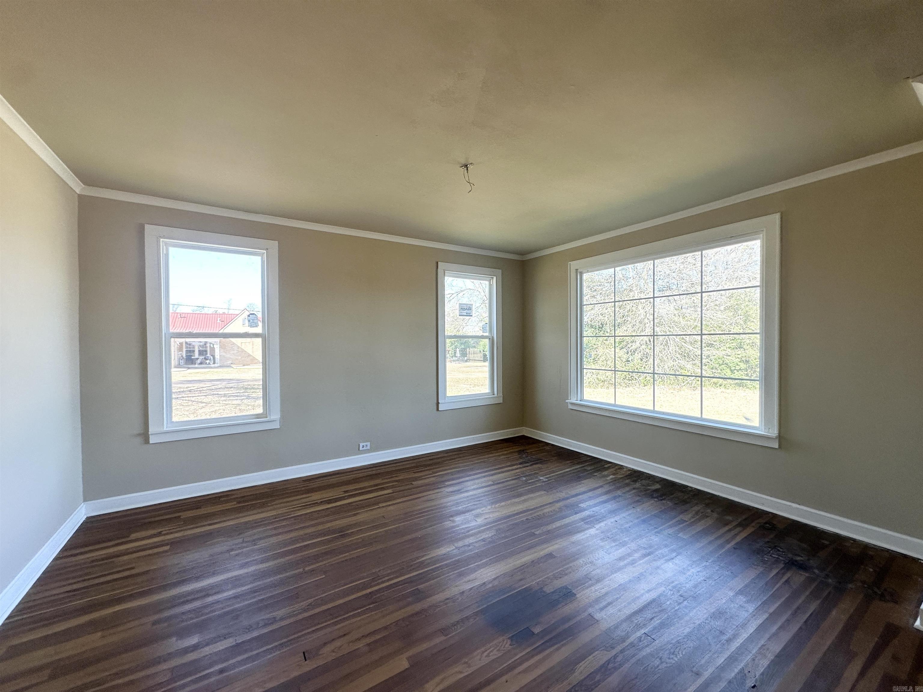 1406 E Main St.  Atlanta, TX