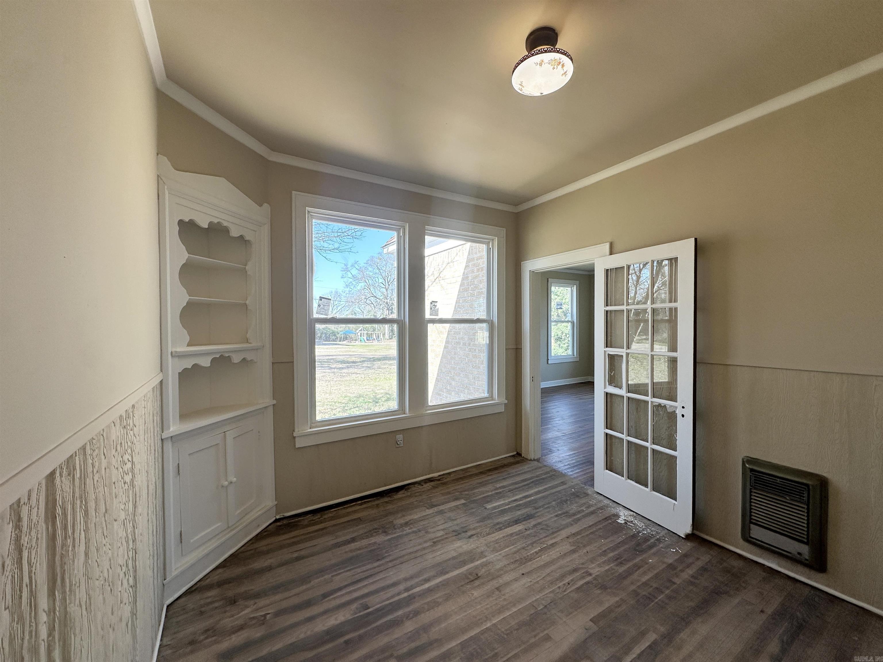 1406 E Main St.  Atlanta, TX