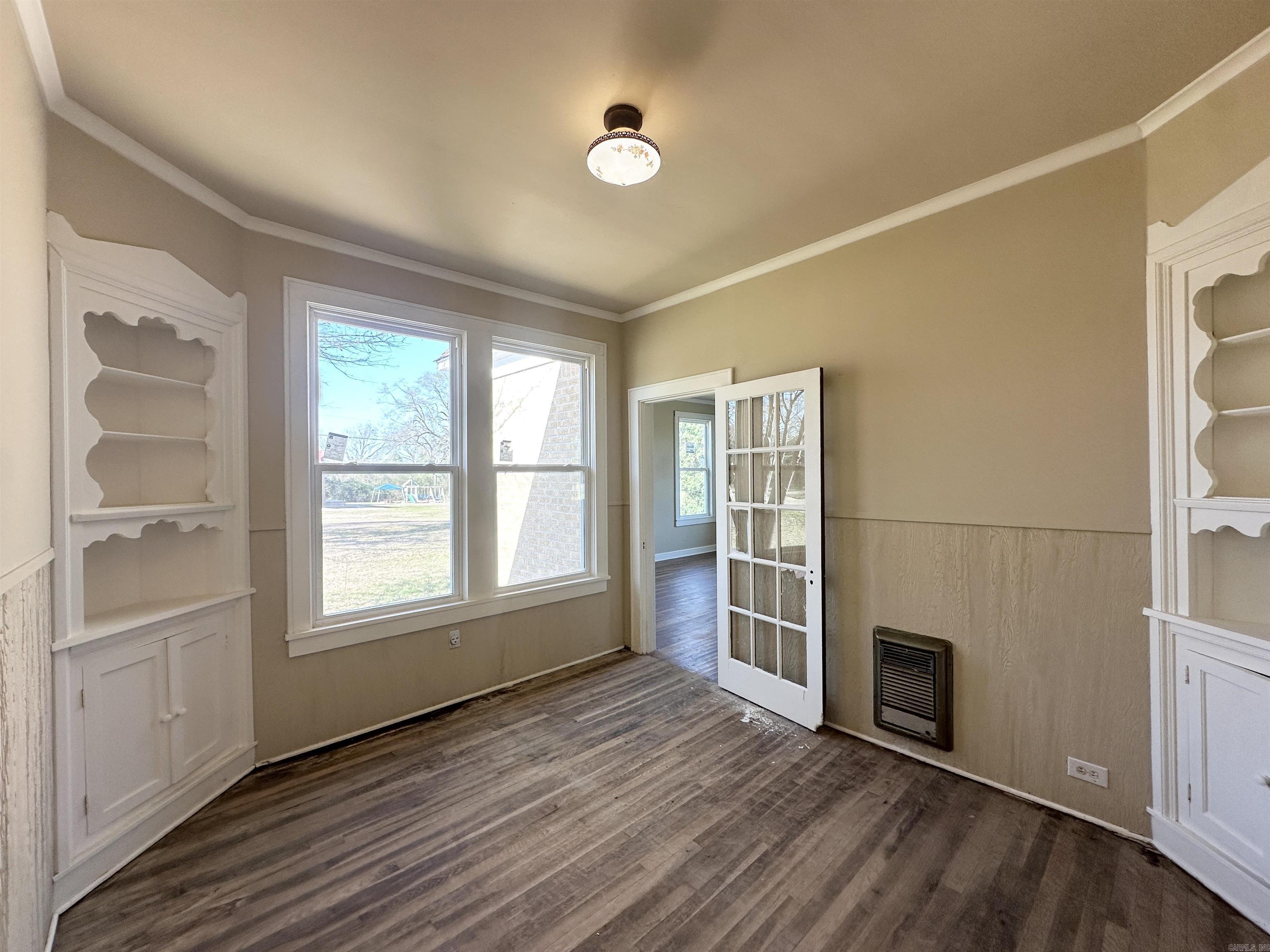 1406 E Main St.  Atlanta, TX