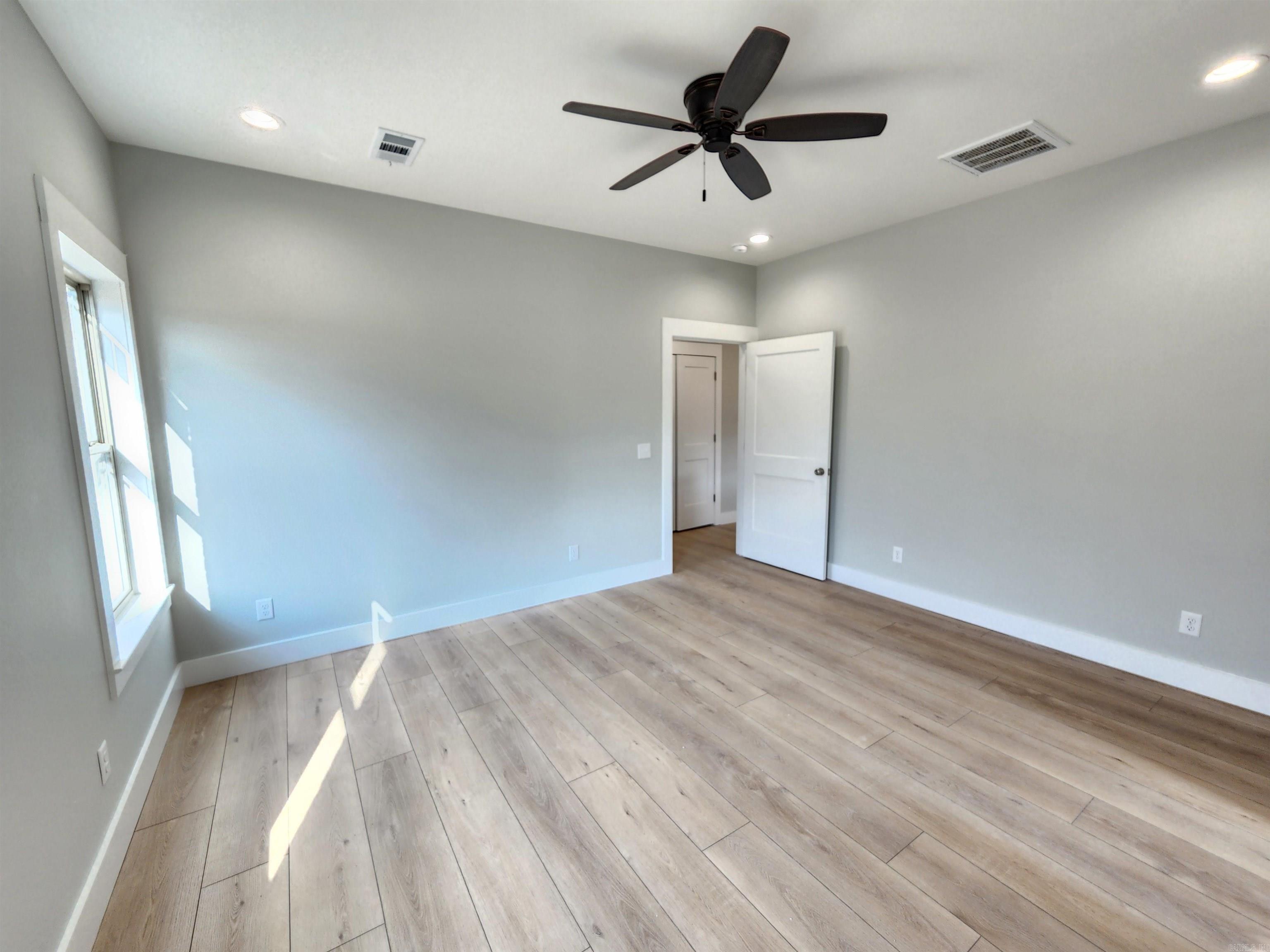 296 Walker  Higginson, AR