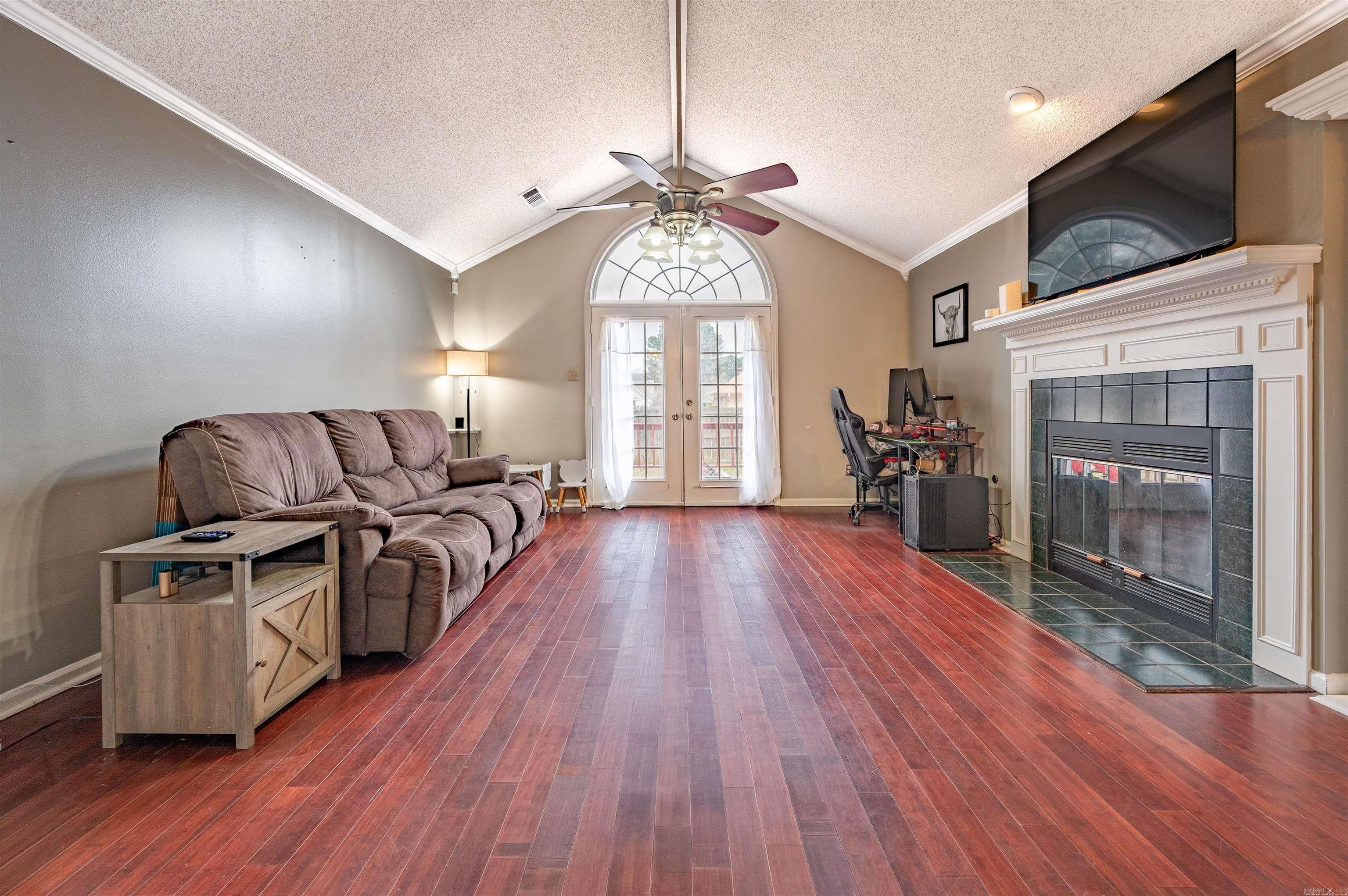 106 Foxrun Cove Jacksonville, AR 72076