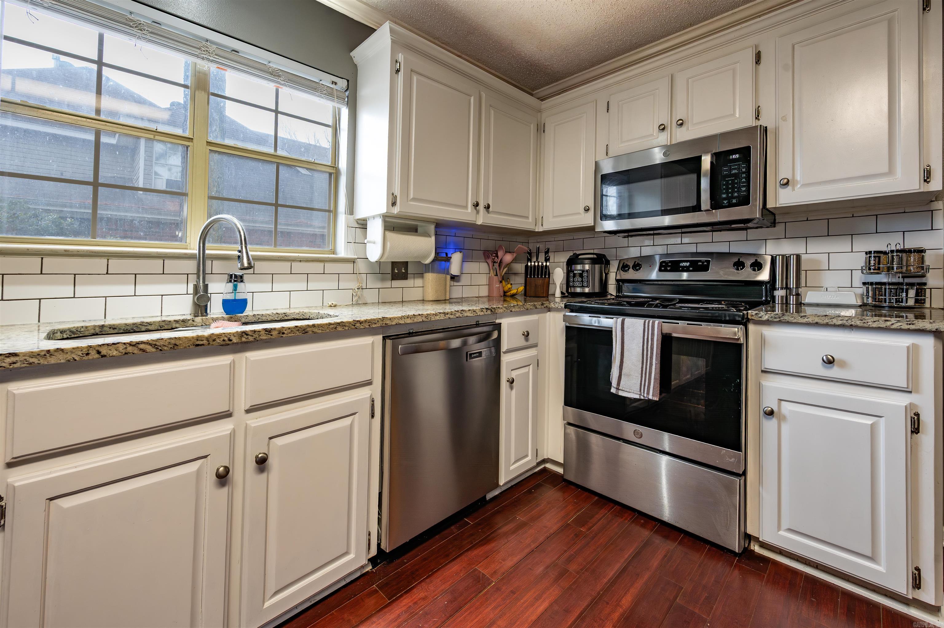 106 Foxrun Cove Jacksonville, AR 72076