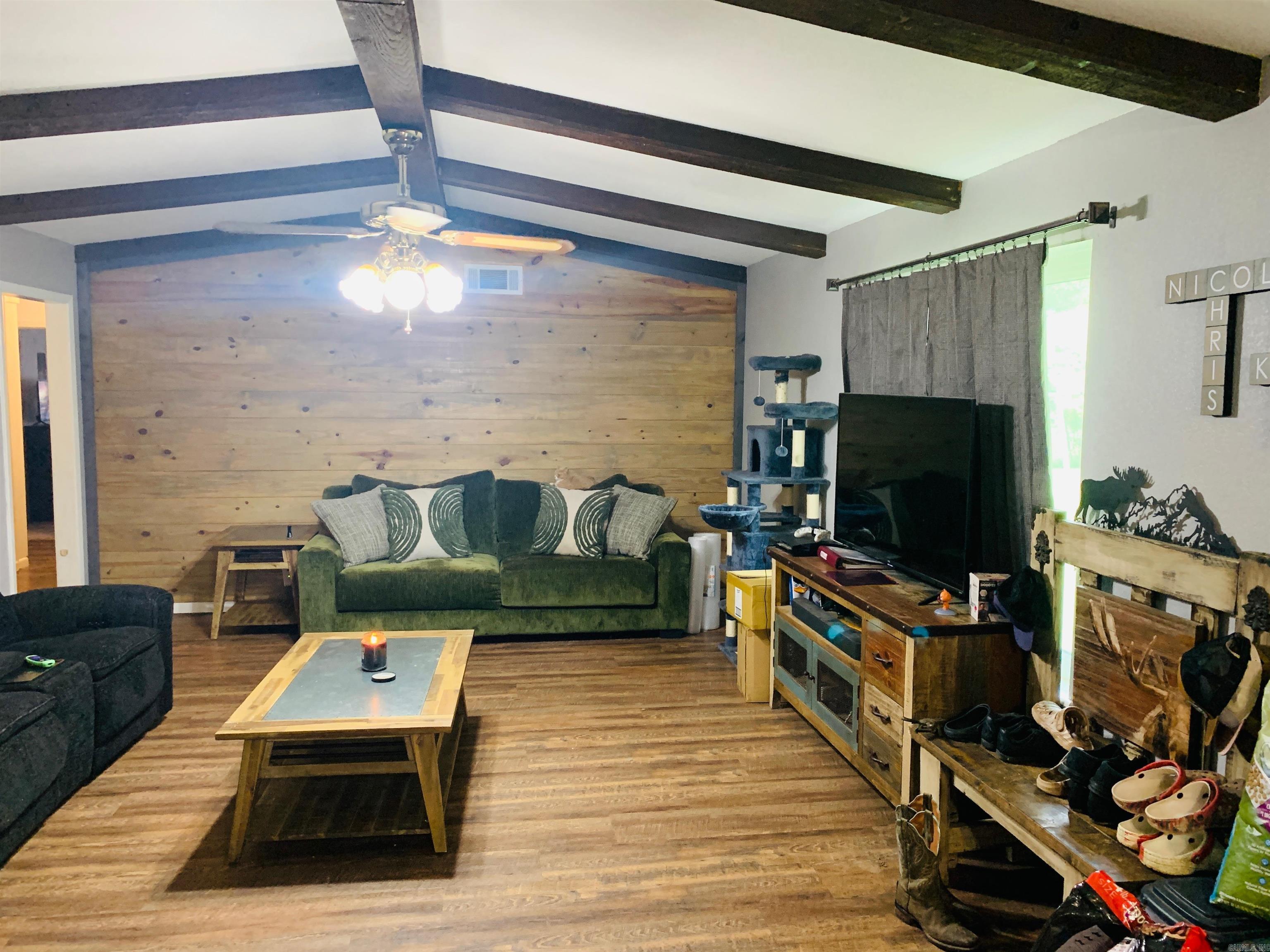 953 County Road 4114  Atlanta, TX