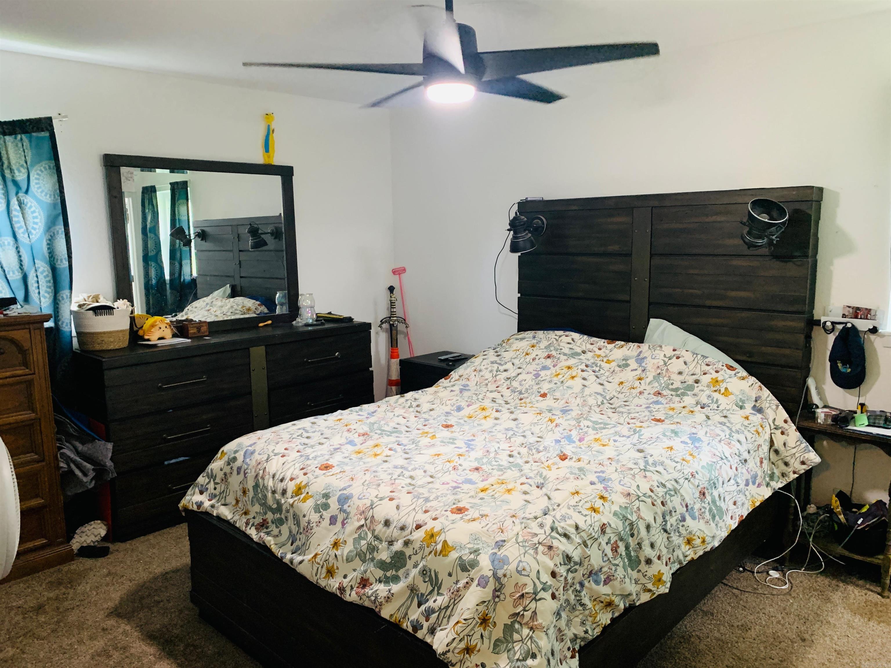 953 County Road 4114  Atlanta, TX