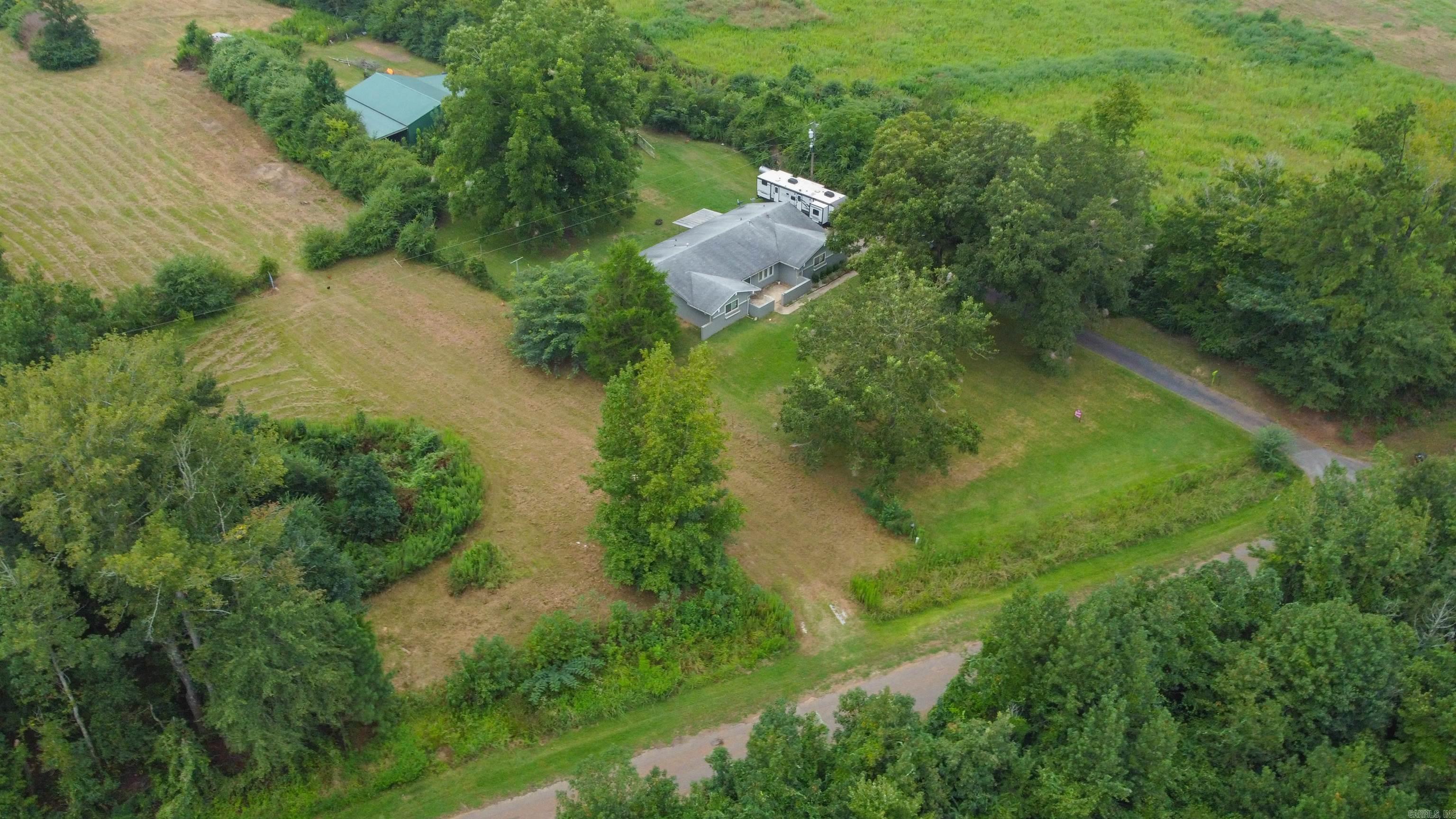 953 County Road 4114  Atlanta, TX