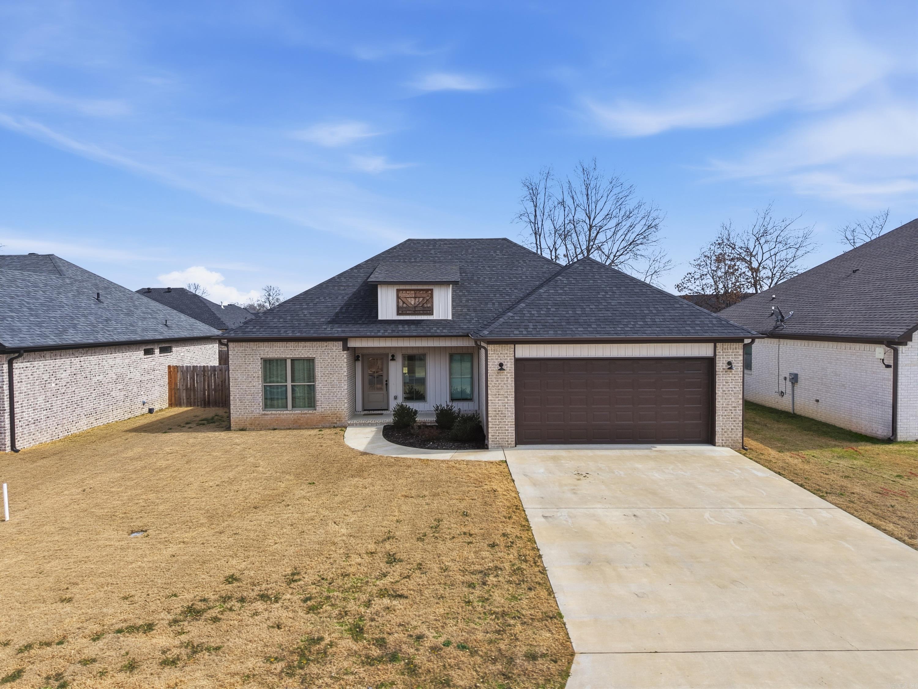 18 CLOVER LEAF  Greenbrier, AR