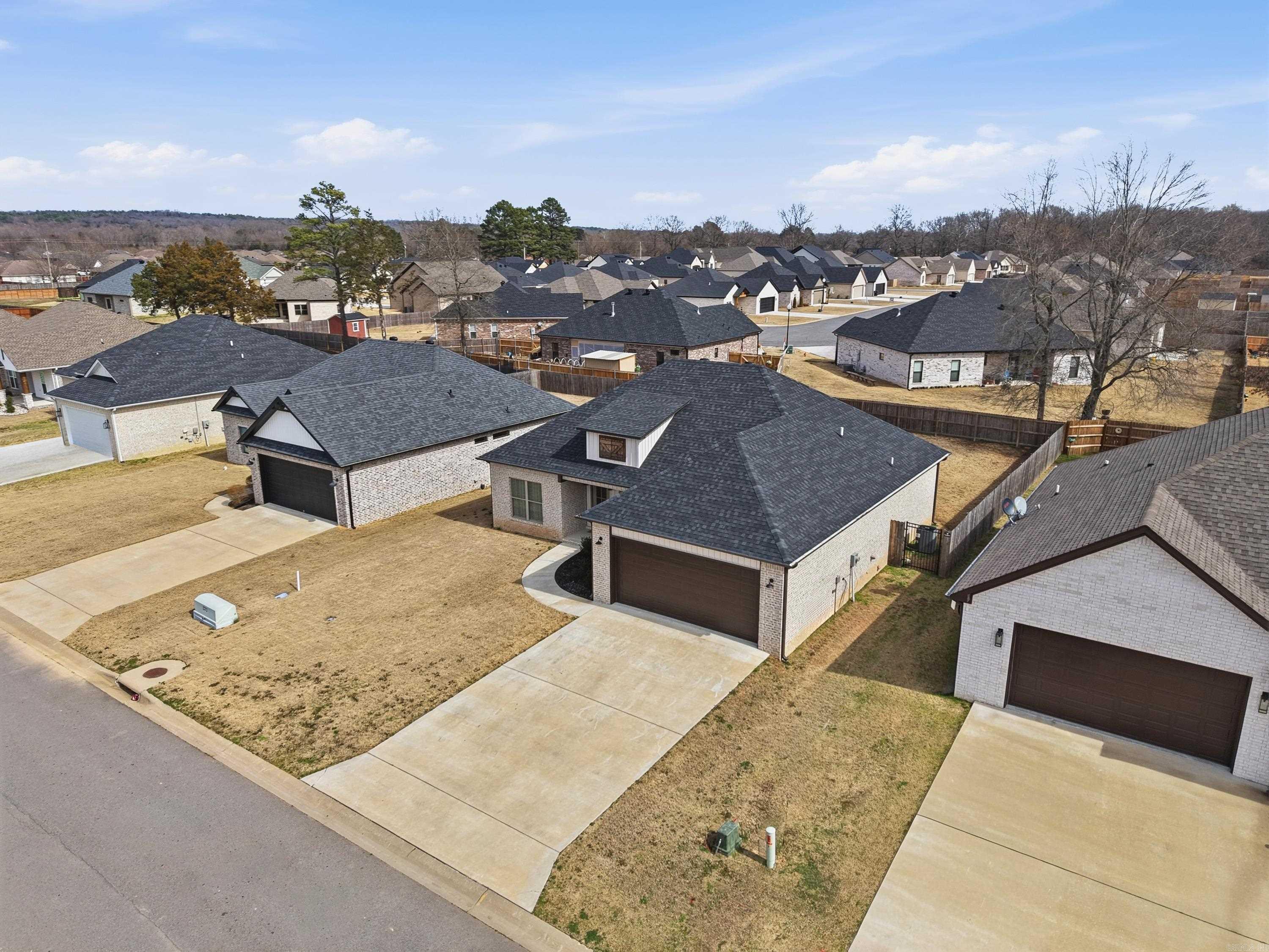 18 CLOVER LEAF  Greenbrier, AR