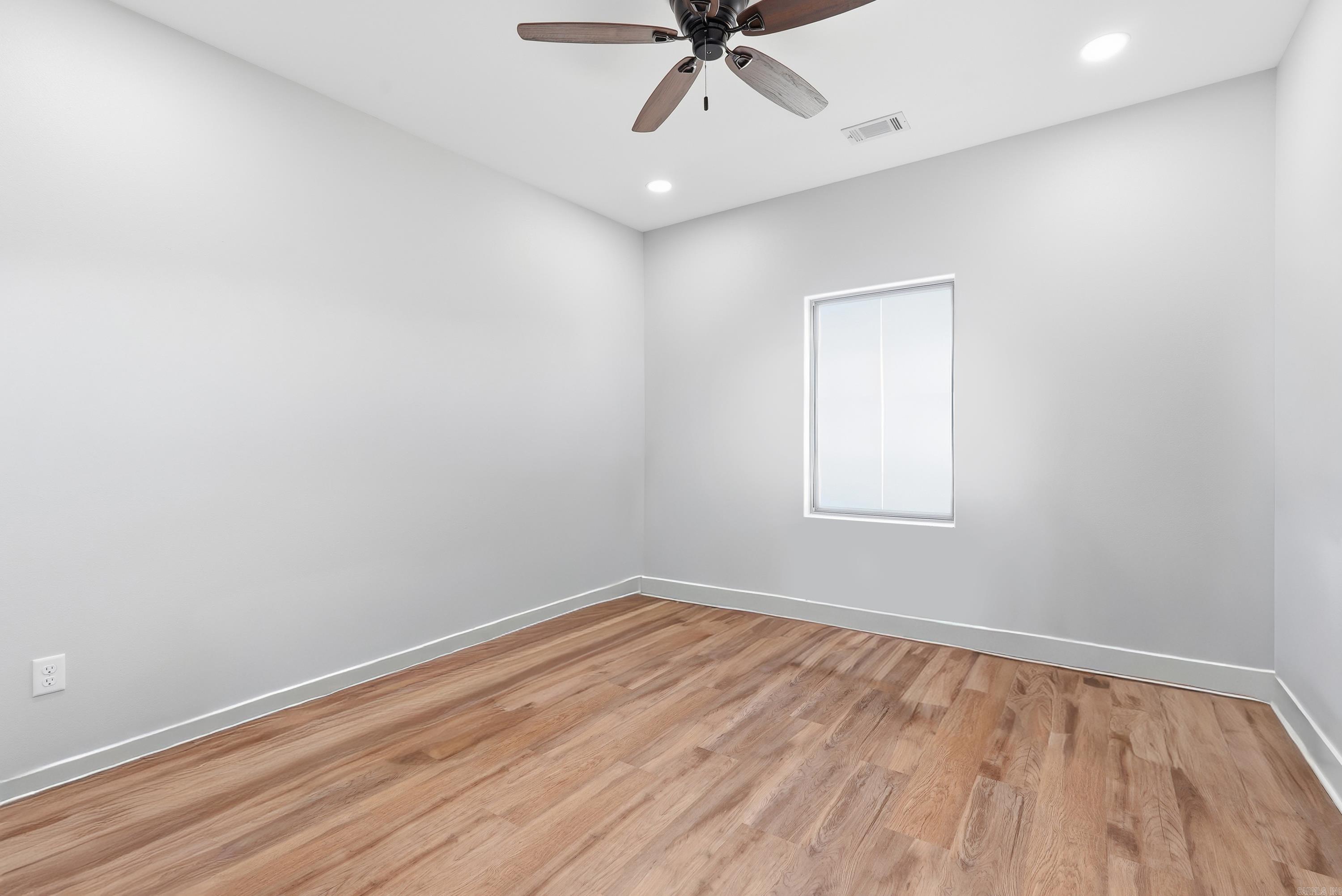 18 CLOVER LEAF  Greenbrier, AR