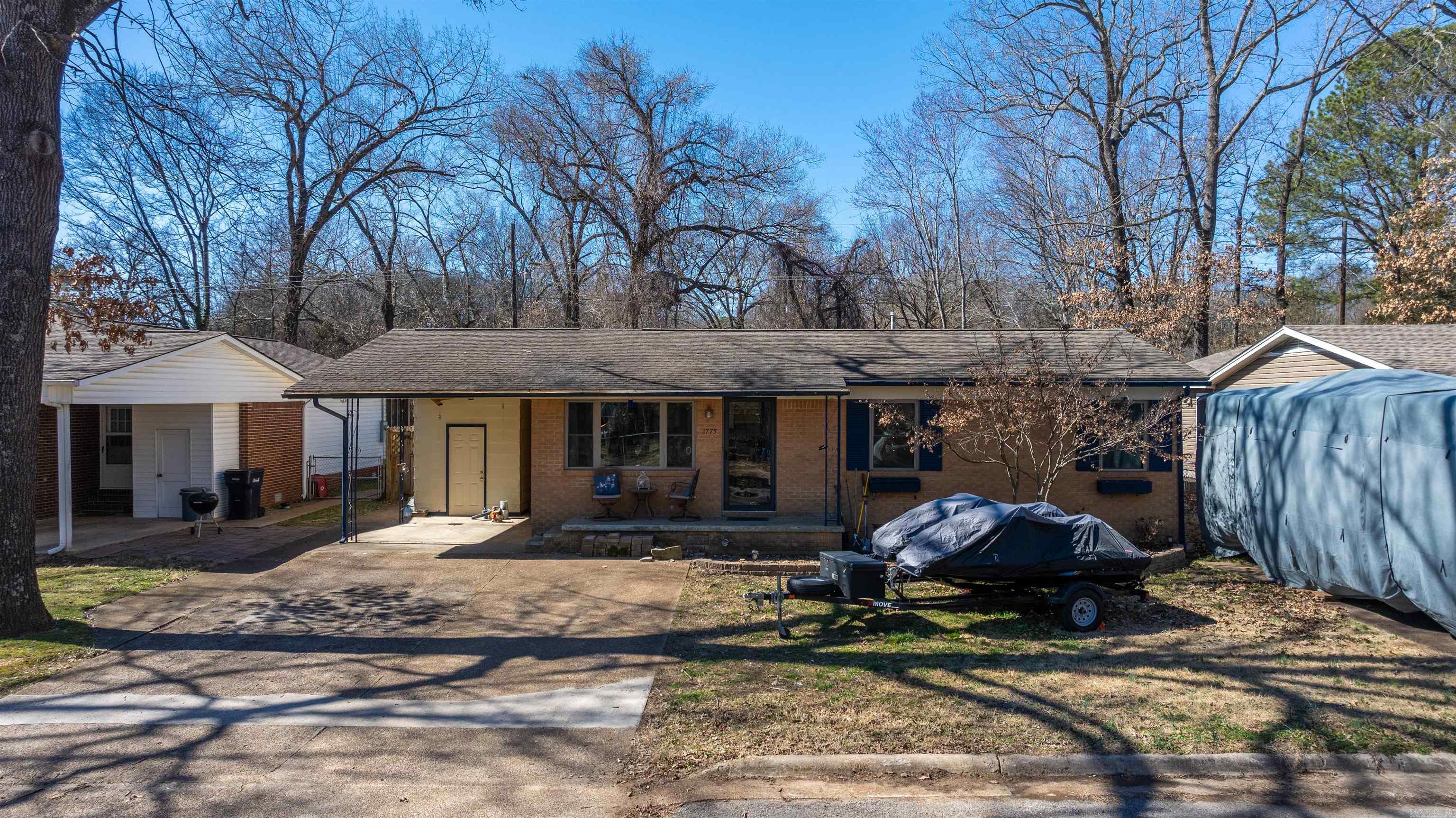 1775 Sun Valley  Batesville, AR