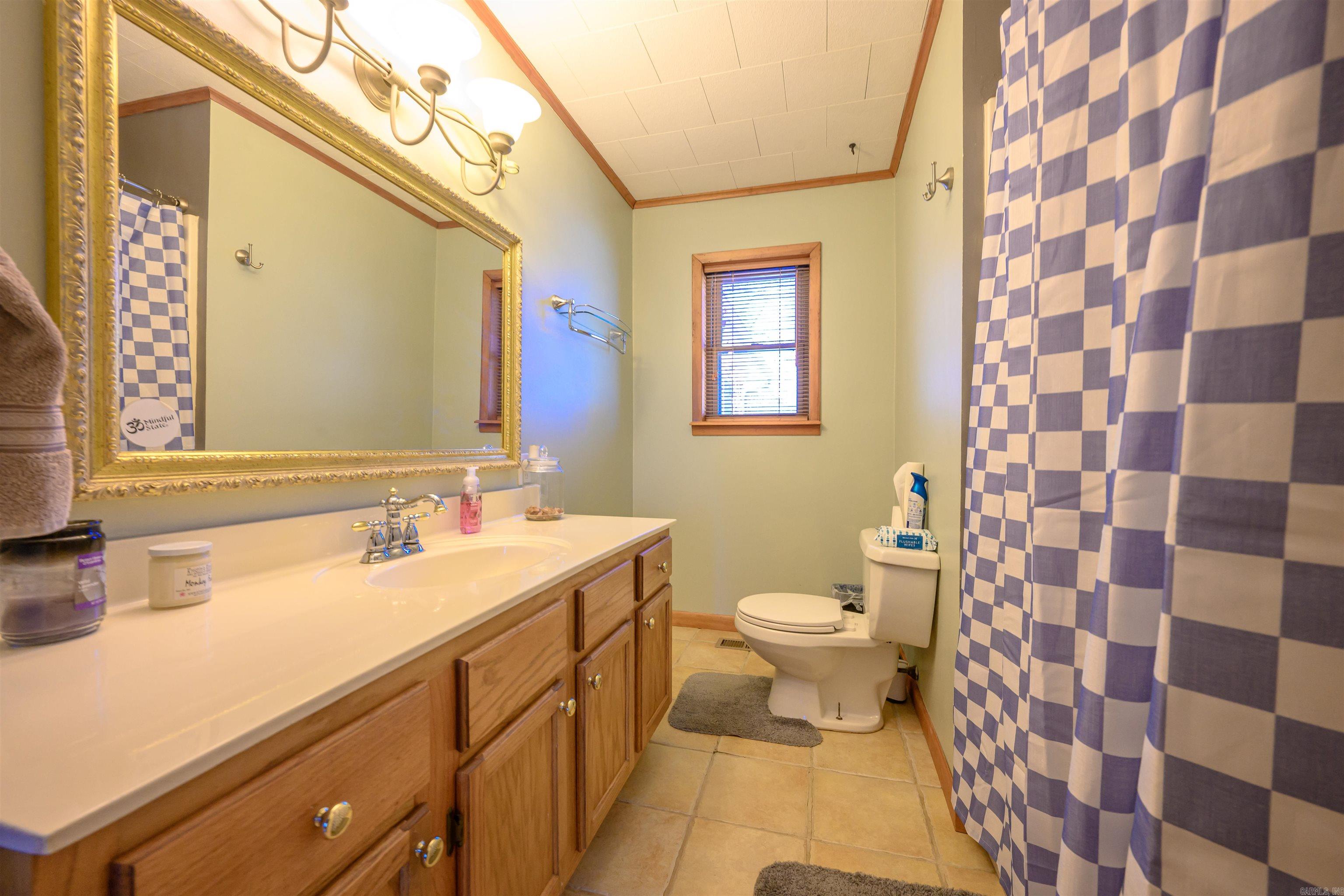 1775 Sun Valley  Batesville, AR