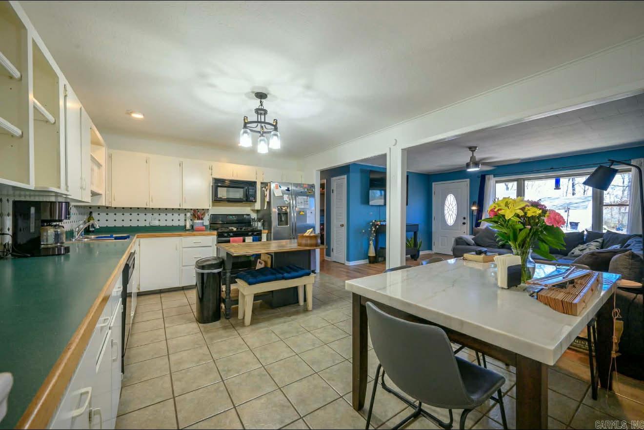 1775 Sun Valley  Batesville, AR